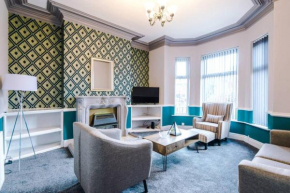 Kharma House - 5 bed sleeps 9
